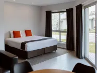 Tindarra Resort Hotels in Moama