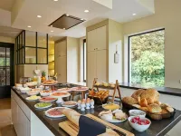 Boutique Hotel Ter Wallen Hotel a Roeselare