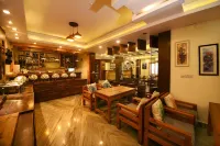 Hotel Middle Path & Spa