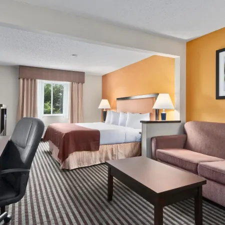 Baymont by Wyndham Dallas/ Love Field