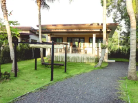 サムトラー レジデンシズ ワット カオ タム プラ周辺のホテル