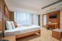 Townbridge Hotels & Suites
