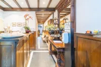 Hotel Het Gheestelic Hof by CW Hotel Collection