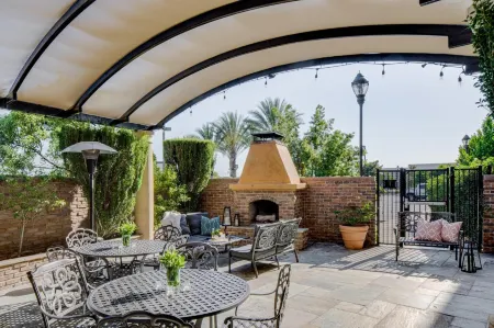 Ayres Hotel & Spa Moreno Valley/Riverside Отели рядом с достопримечательностью «WinCo Foods»