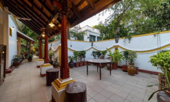 Dumas Guest House