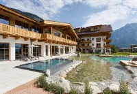 Nova Moments Boutique Hotel - Pools