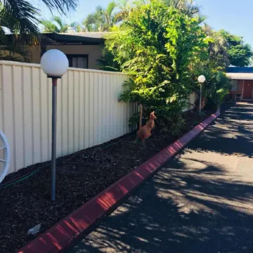 Emerald Highlands Motel