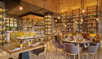 Grand Hyatt Abu Dhabi Hotel and Residence Emirates Pearl