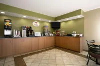 Super 8 by Wyndham Columbia City - Wifi