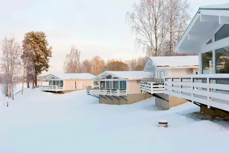 Davinci Park (Давинчи Парк) Отели рядом с достопримечательностью «Старый дом»