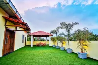 Redfox Cinemascope An Apart Hotel - สระว่ายน้ำส่วนตัว