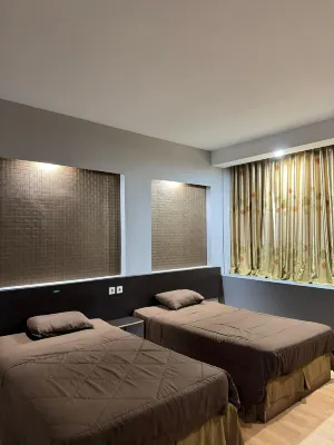 Hotel Sejati Отели в г. 