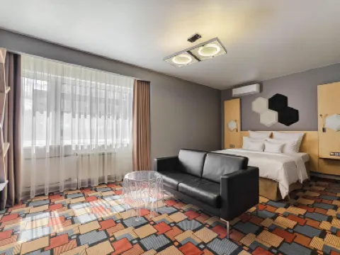 Dom Hotel Neo Memorial Pobedy yakınındaki oteller