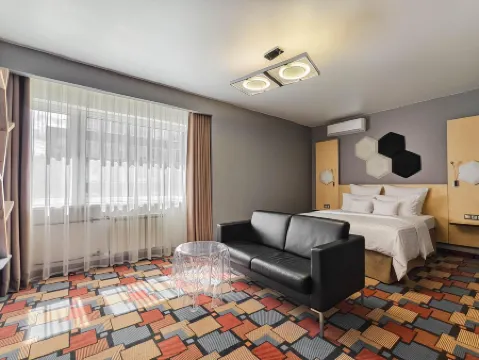 Дом Отель Нео (Дом Отель NEO) Отели в г. Красноярск