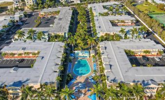 Barefoot Beach Resort