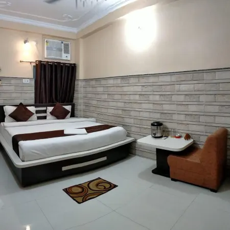 Hotel Bachchan Palace