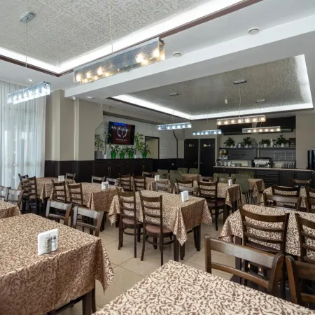 Iris Hotel