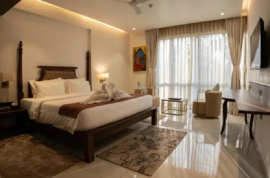 Pride Elite Daman Hotel a 