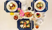 Palau Royal Resort - breakfast