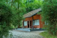 Crystal Kuruva Nature Resort & Spa - Infinity Pools