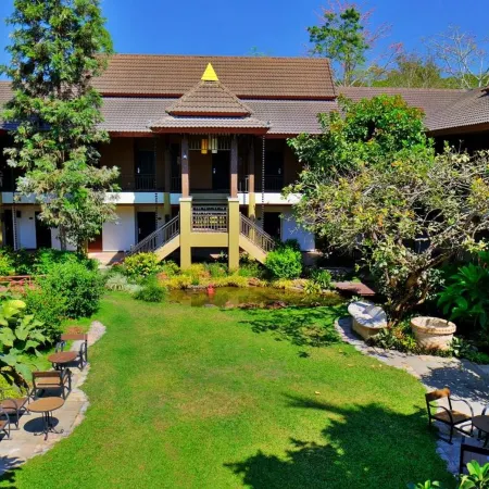 Mae Jo Golf Resort & Spa
