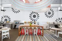 Mantra PortSea - breakfast