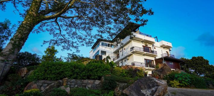 Golden Sky Hotel & Wellness Hotels in Kandy