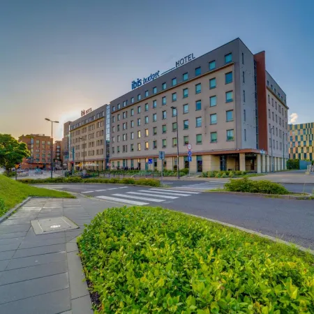 Ibis Krakow Stare Miasto Отели рядом с достопримечательностью «Клепаж»