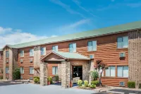 Super 8 by Wyndham Lebanon Hotels in Laclede County