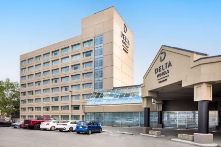 Delta Hotels Calgary South Отели рядом с достопримечательностью «Pearle Vision»