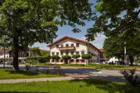 Hotel Sauerlacher Post Hotels in Aying