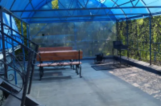 Yuzhnyij Dvorik Hostel