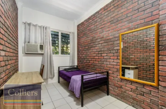 Avenues Xchange Hotels in Rosslea