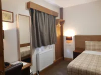 Crosshill House Hotels in Giffnock