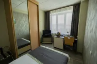 Vostok Hotel - Pools