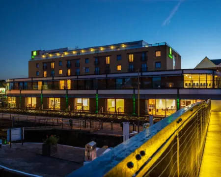 Holiday Inn LONDON - BRENTFORD LOCK by IHG Hotels in Brentford