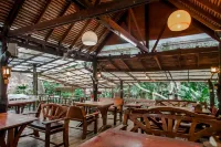 The Vatika Resort and Spa - breakfast