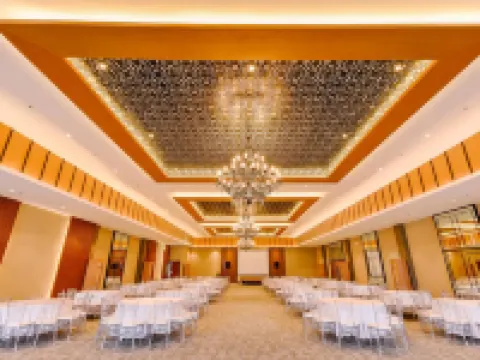 ソトグランデ ホテル アンド コンベンションセンター バタンガス バタンガスのホテル