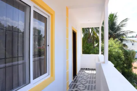 Le Premier Inn -with Swimming Pool