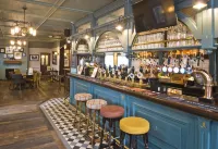 Bowling Green Hotels in Sale