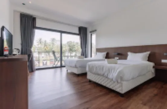 Roxy Sematan Villa & Townhouse