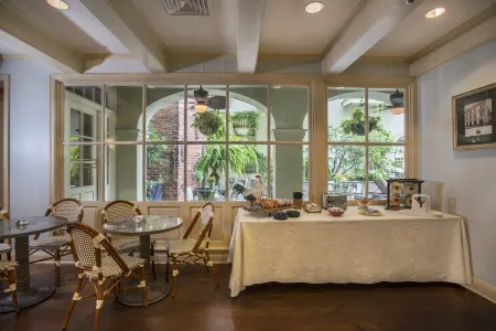 Bienville House Hotel New Orleans