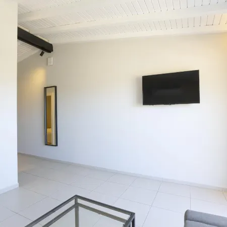 Aegean Apartments - Marina & Chios Island View