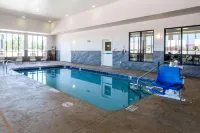 Comfort Inn & Suites - Pools