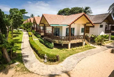 Shangrilah Bungalow Hotel a Mae Nam Beach