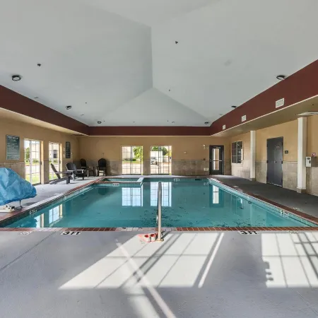 Platinum Inn & Suites Webster