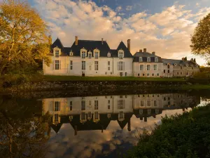 Chateau des Grotteaux Près Chambord