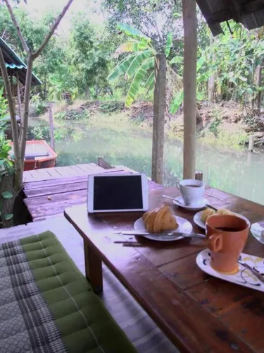 รูปภาพของบ้านไม้หอม รีสอร์ท อัมพวา