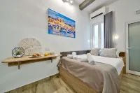 Tritoni Mini Studios - Valletta