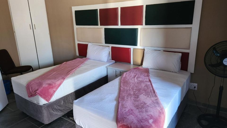 Francos Guest Lodge Accommodation